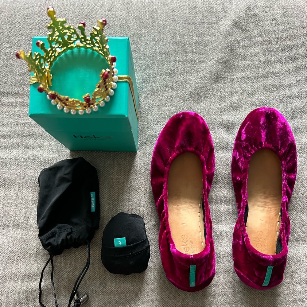 Tieks Limited Edition Tyrian Size 7